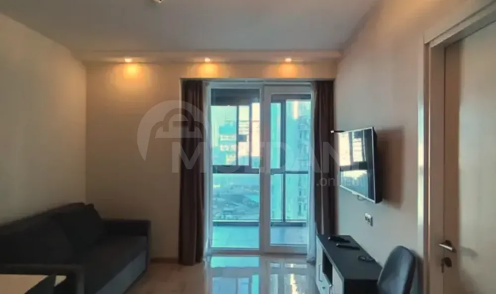 Продам 2-комн. квартиру 48м² 10/42 эт. Батуми - изображение 1