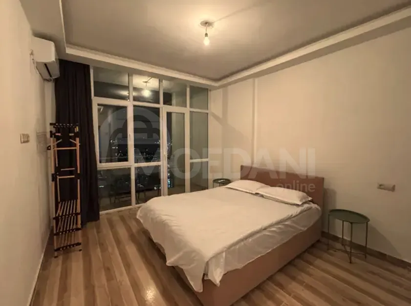 Продам 1-комн. квартиру 27.42м² 25/32 эт. Батуми - изображение 1