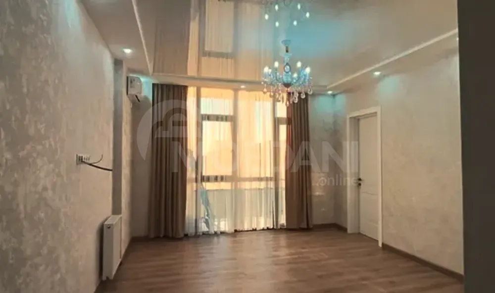 იყიდება 2 ოთახიანი ბინას 47მ² 24/28 სართ ბათუმი - photo 1