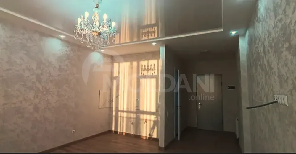 იყიდება 2 ოთახიანი ბინას 47მ² 24/28 სართ ბათუმი - photo 2