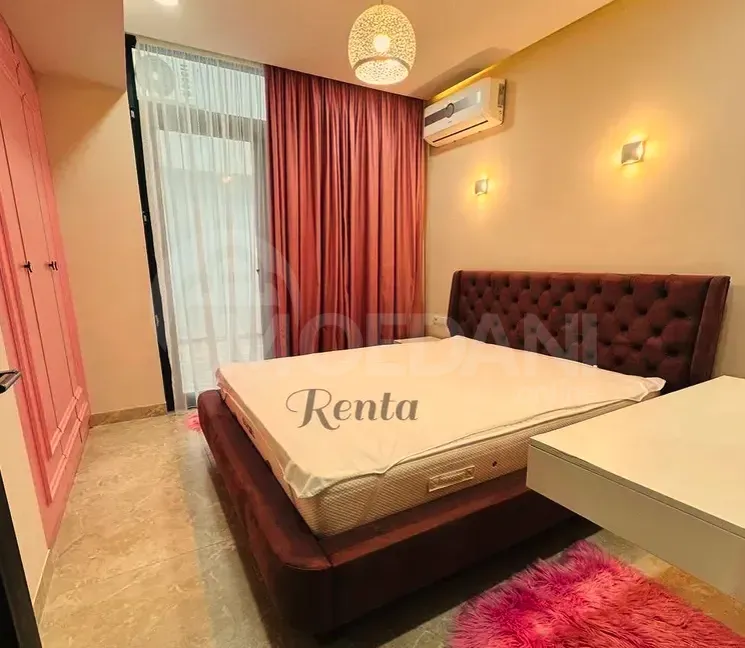 ქირავდება 5 ოთახიანი ბინა 270მ² 4/6 სართ თბილისი - photo 7