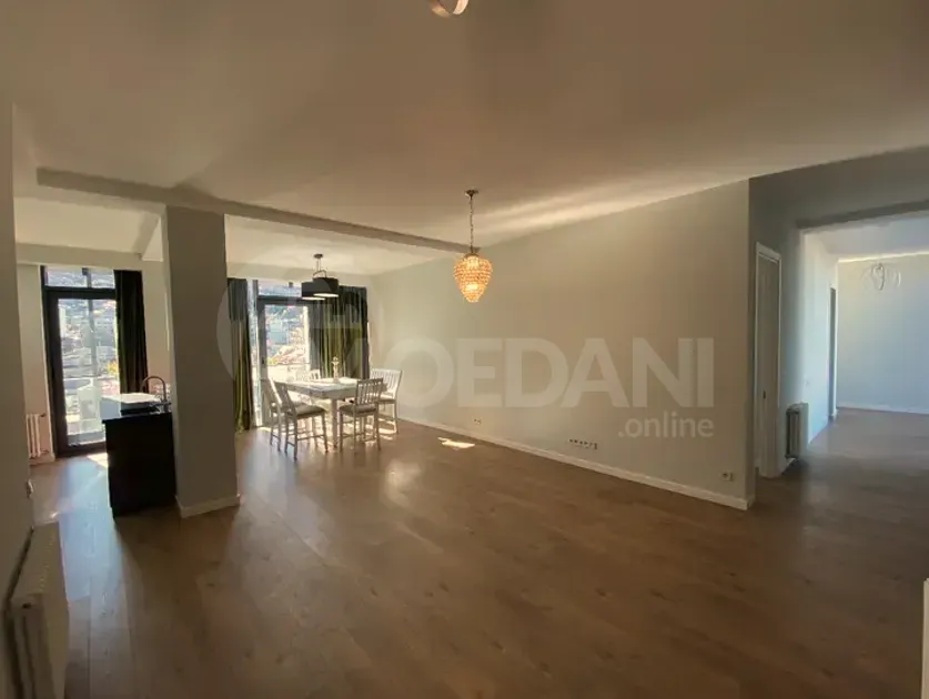 ქირავდება 4 ოთახიანი ბინა 175მ² 4/6 სართ თბილისი - photo 8