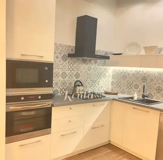Apartments For Rent three-room 101м² 6/9 floor Tbilisi