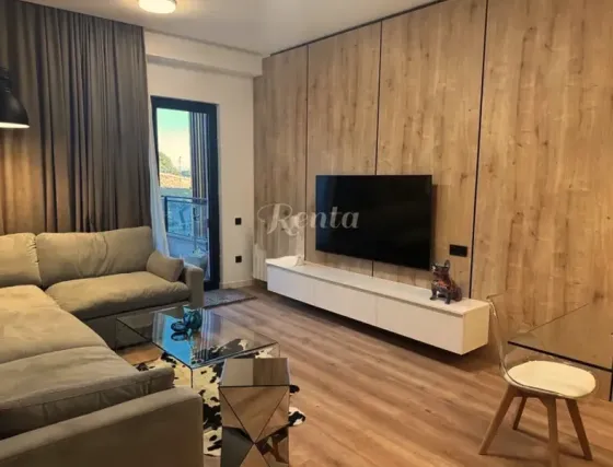 Apartments For Rent three-room 90м² 1/5 floor Tbilisi