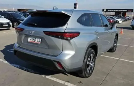 Toyota Highlander 2023 Tbilisi