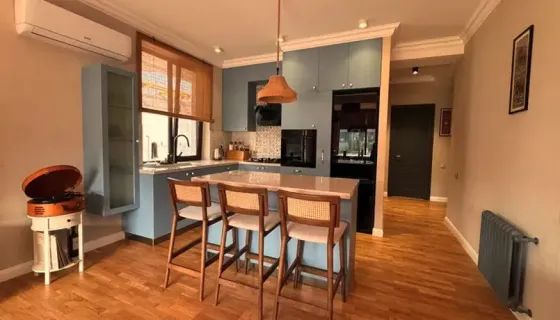 Apartments For Rent three-room 113м² 3/4 floor Tbilisi