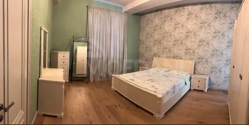 Сдам 4-комн. квартиру 135м² 3/5 эт. Тбилиси - изображение 2