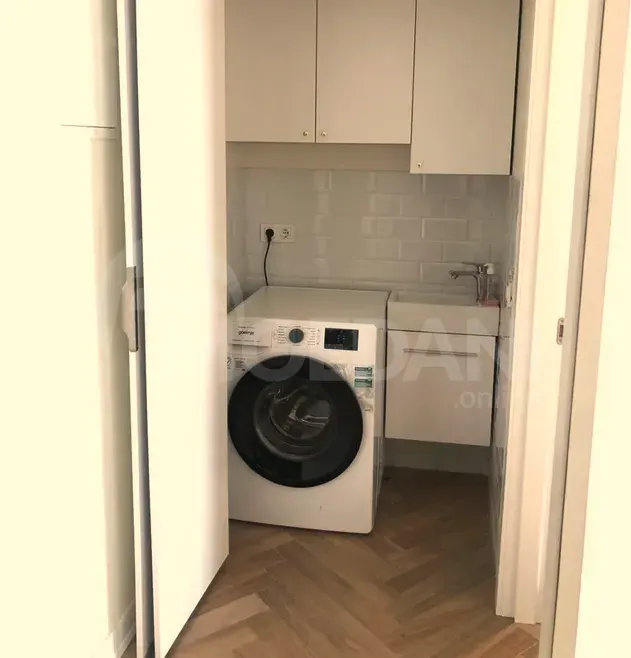 Сдам 4-комн. квартиру 130м² 2/5 эт. Тбилиси - изображение 4