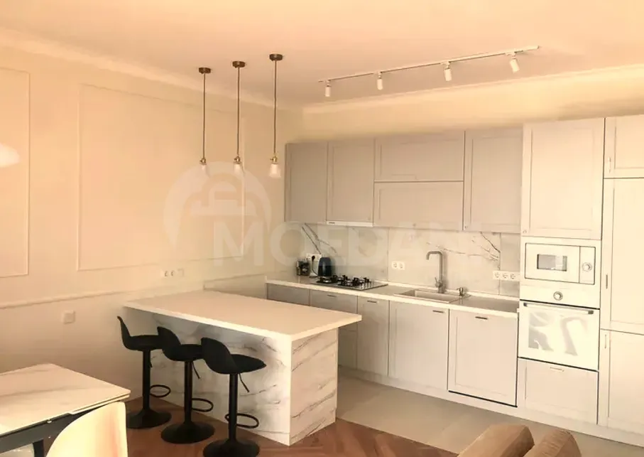 Сдам 4-комн. квартиру 130м² 2/5 эт. Тбилиси - изображение 1