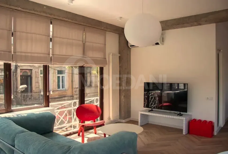 Apartments For Rent three-room 85м² 3/4 floor Tbilisi - photo 2