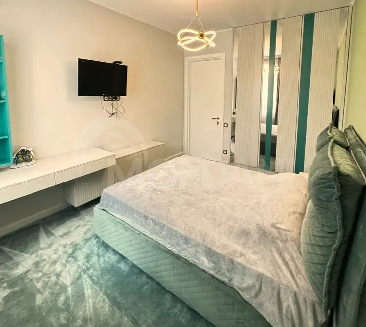 ქირავდება 6 ოთახიანი ბინა 220მ² 2/2 სართ თბილისი - photo 3