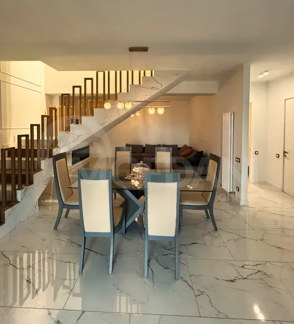 ქირავდება 6 ოთახიანი ბინა 220მ² 2/2 სართ თბილისი - photo 2