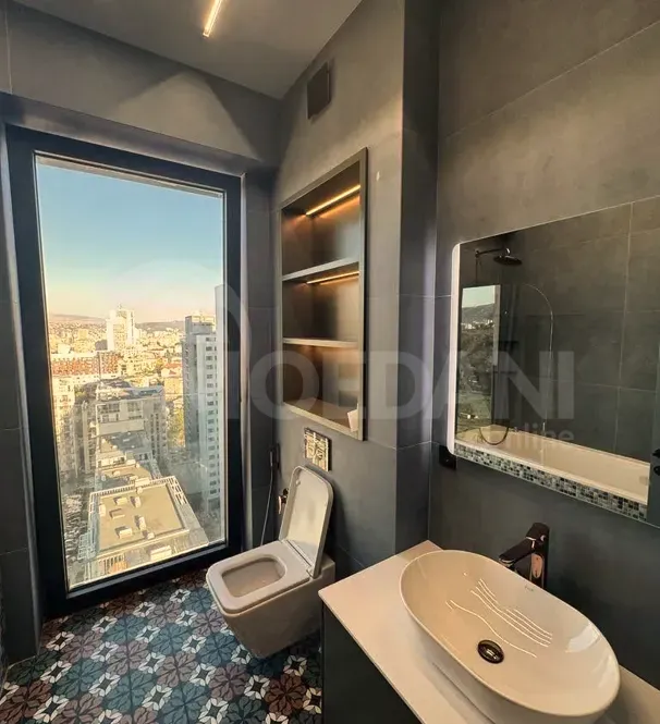 ქირავდება 5 ოთახიანი ბინა 205მ² 20/26 სართ თბილისი - photo 8