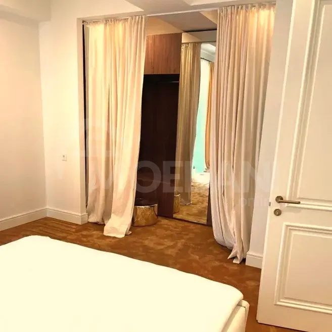 Сдам 3-комн. квартиру 130м² 1/1 эт. Тбилиси - изображение 3