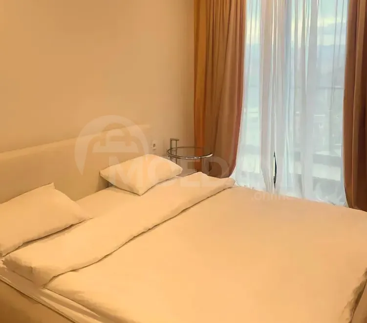 Сдам 3-комн. квартиру 130м² 1/1 эт. Тбилиси - изображение 2