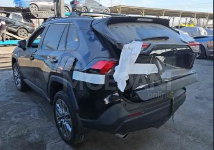 Toyota RAV4 2.5L 2022 Тбилиси - изображение 2