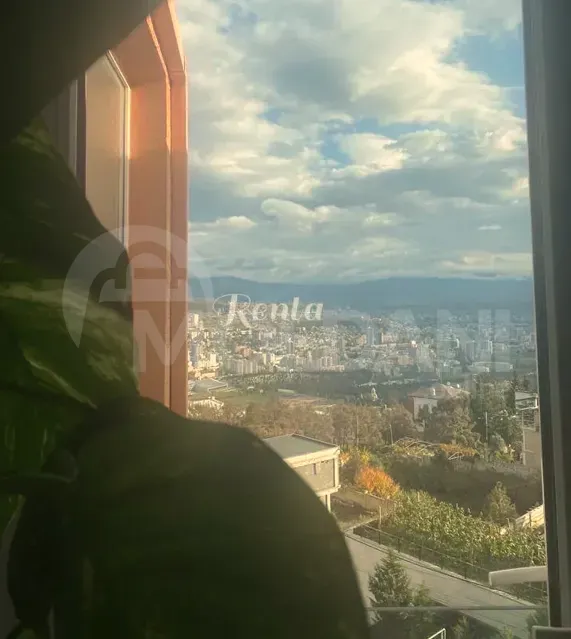 ქირავდება 7+ ოთახიანი ბინა 250მ² 2/2 სართ თბილისი - photo 7