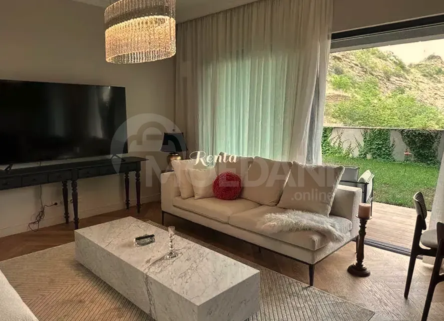 ქირავდება 3 ოთახიანი ბინა 180მ² 1/4 სართ თბილისი - photo 6