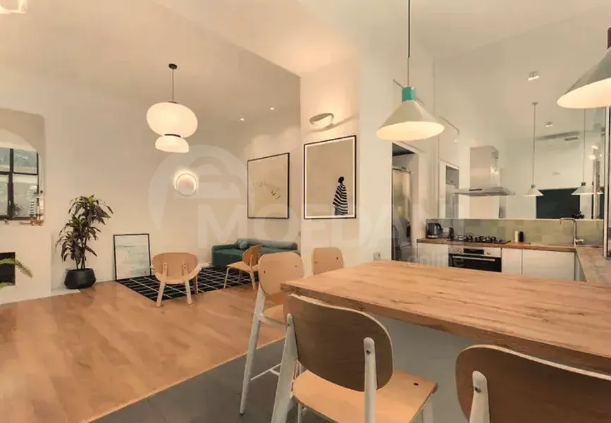 Apartments For Rent three-room 100м² 3/3 floor Tbilisi - photo 2