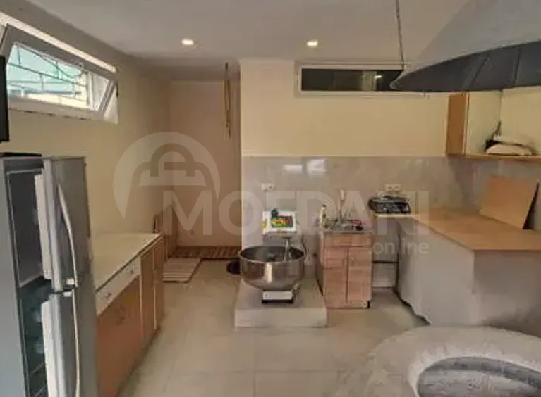 Ქირავდება ავტოფარეხი კომერციული ფართი საბურთალოზე თბილისი - photo 5