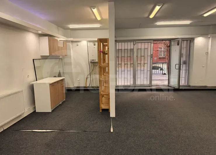 Сдается универсальное коммерческое помещение на Сабуртало Тбилиси - изображение 4