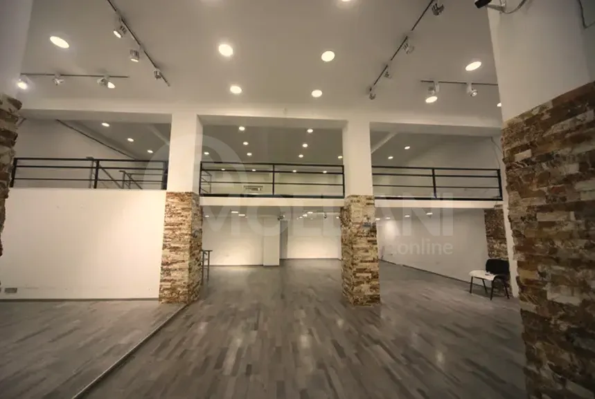 Сдается универсальное коммерческое помещение на Сабуртало... Тбилиси - изображение 1