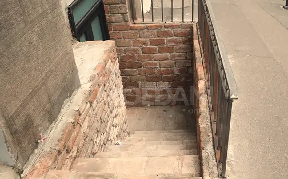 Ქირავდება უნივერსალური კომერციული ფართი ვერაზე თბილისი - photo 5