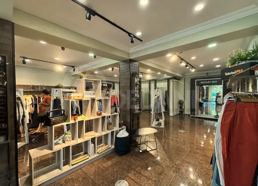 Сдается универсальное коммерческое помещение в районе Сванетии Тбилиси - изображение 1