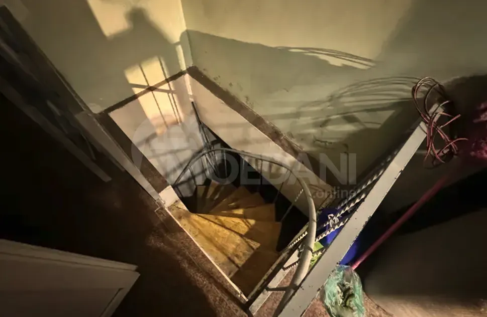 Сдается универсальное коммерческое помещение в районе Сванетии Тбилиси - изображение 6