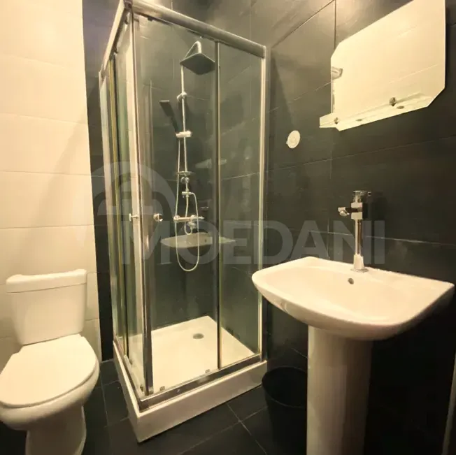 ქირავდება 2 ოთახიანი ბინა 65მ² 5/10 სართ თბილისი - photo 6