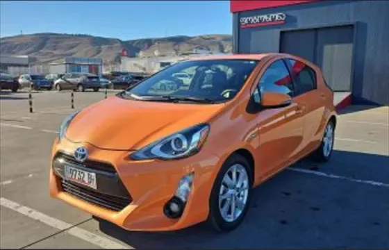 Toyota Prius C 2016 Tbilisi