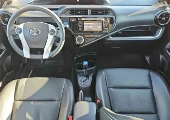 Toyota Prius C 2016 Tbilisi