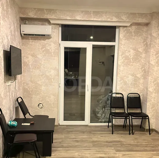 ქირავდება 2 ოთახიანი ბინა 60მ² 1/10 სართ თბილისი - photo 2