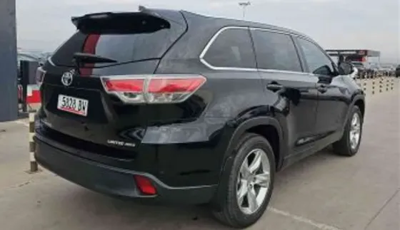 Toyota Highlander 2015 თბილისი