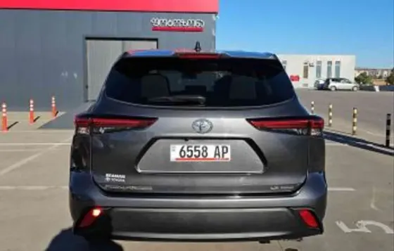 Toyota Highlander 2023 თბილისი