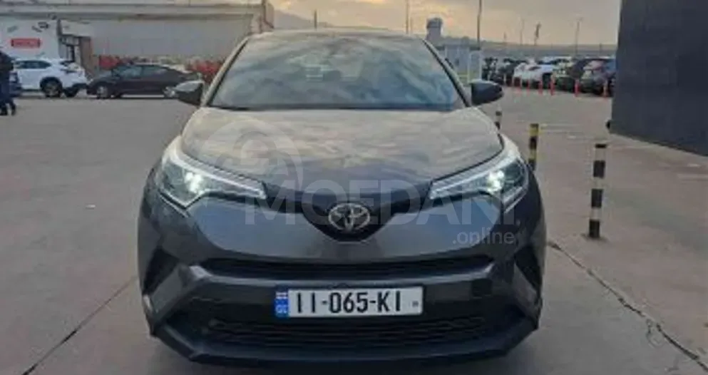 Toyota C-HR 2L 2019 Тбилиси - изображение 1