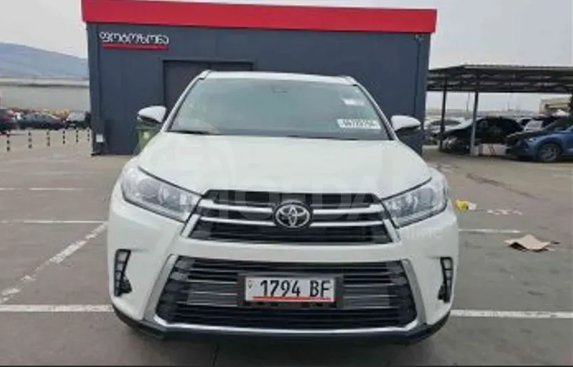 Toyota Highlander 3.5L 2017 თბილისი - photo 1