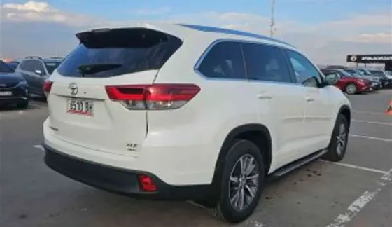 Toyota Highlander 2017 თბილისი