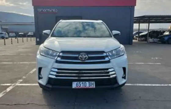 Toyota Highlander 2017 თბილისი