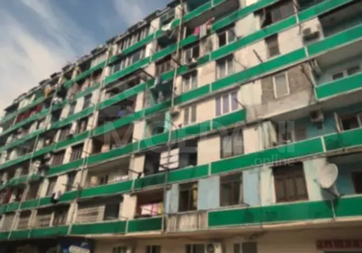 Продам 2-комн. квартиру 33.32м² 2/8 эт. Батуми - изображение 1