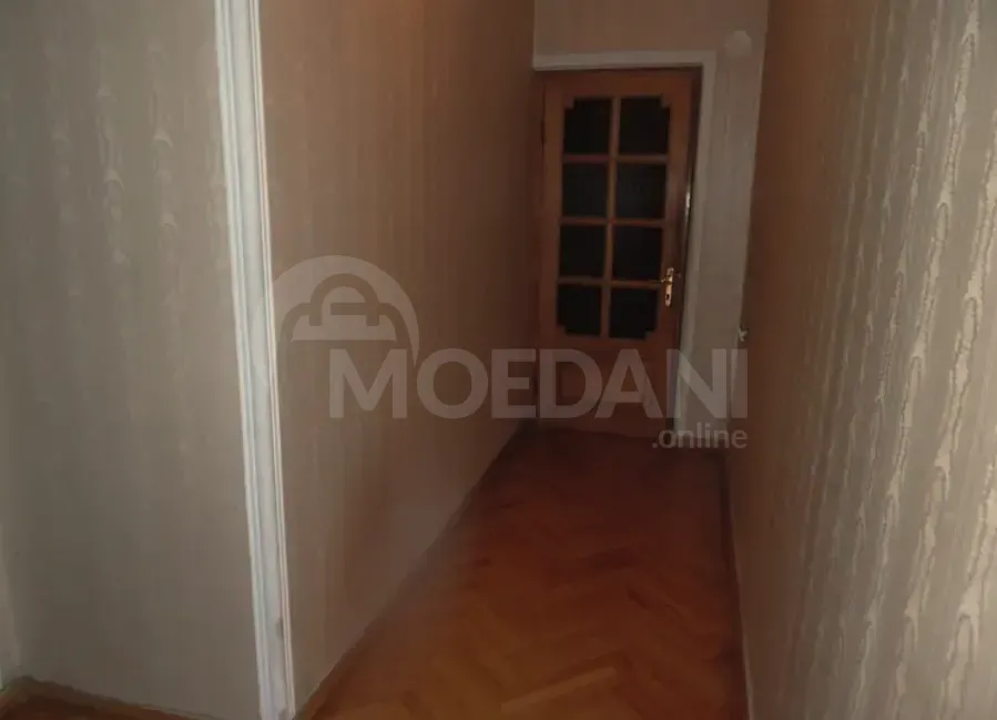 იყიდება 7+ ოთახიანი ბინას 179.83მ² 5/5 სართ თბილისი - photo 1