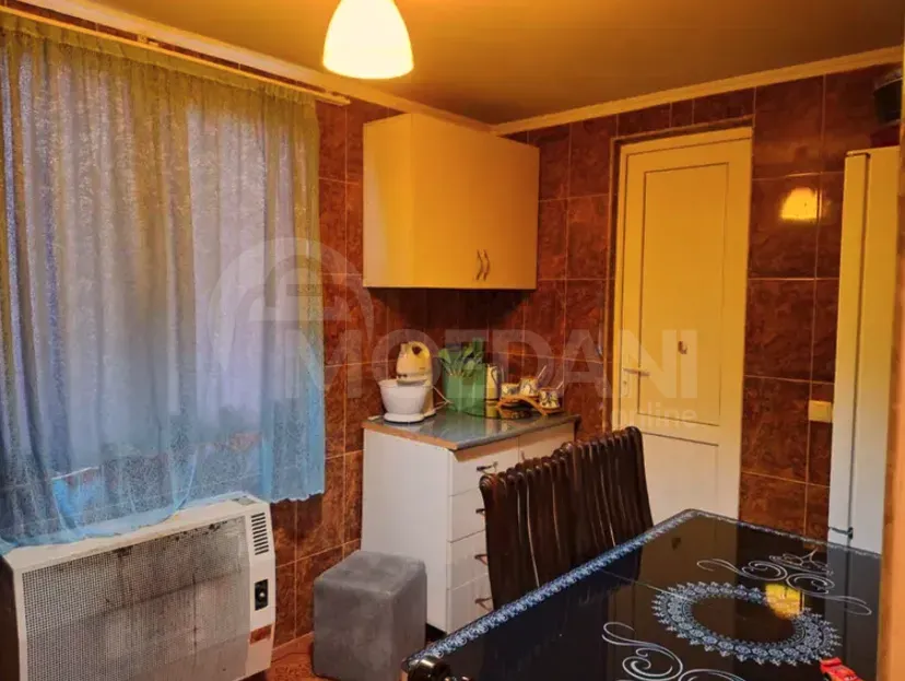 Сдам 2-комн. квартиру 60м² 2/9 эт. Кутаиси - изображение 8