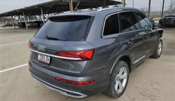 Audi Q7 2021 თბილისი