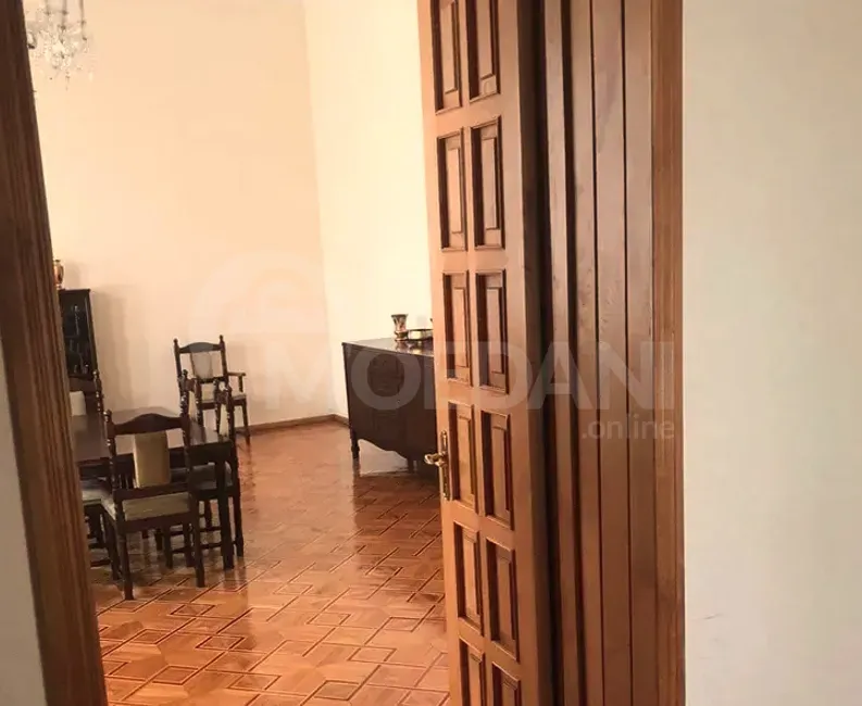 House for rent 300м² Kutaisi - photo 1