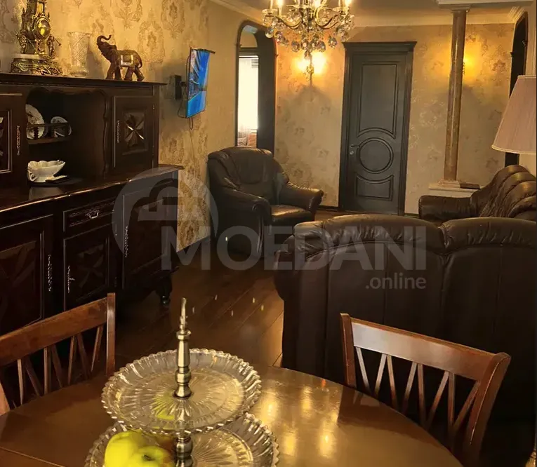 Продам 5-комн. квартиру 120м² 3/9 эт. Кутаиси - изображение 2