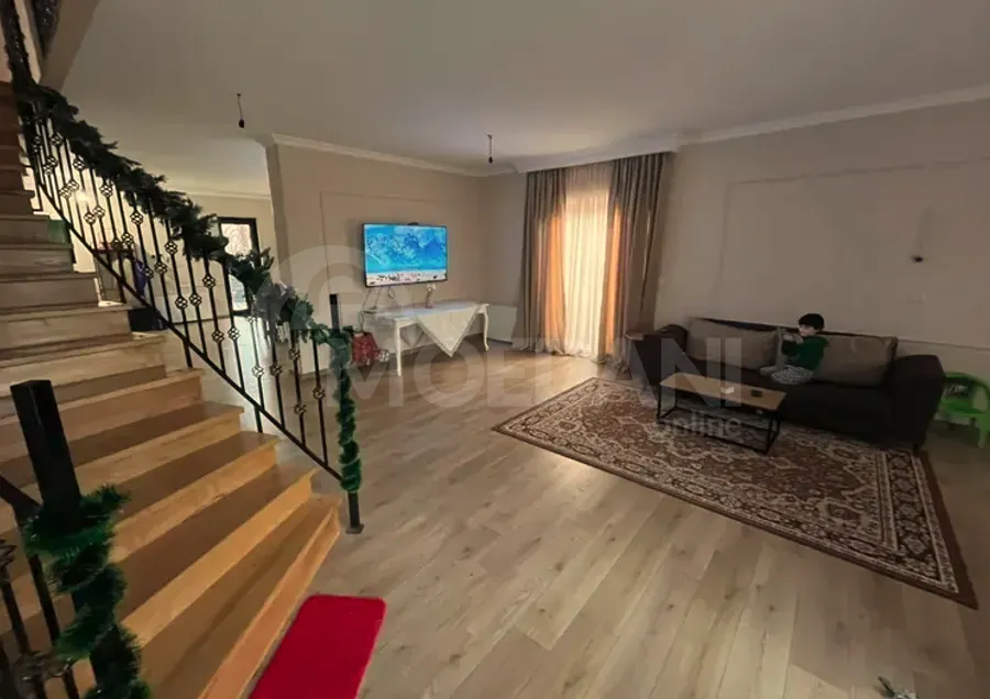 Сдам Дом 200м² Кутаиси - изображение 1