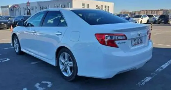 Toyota Camry 2014 თბილისი