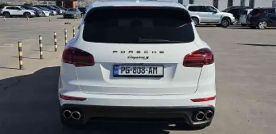 Porsche Cayenne 2017 Tbilisi