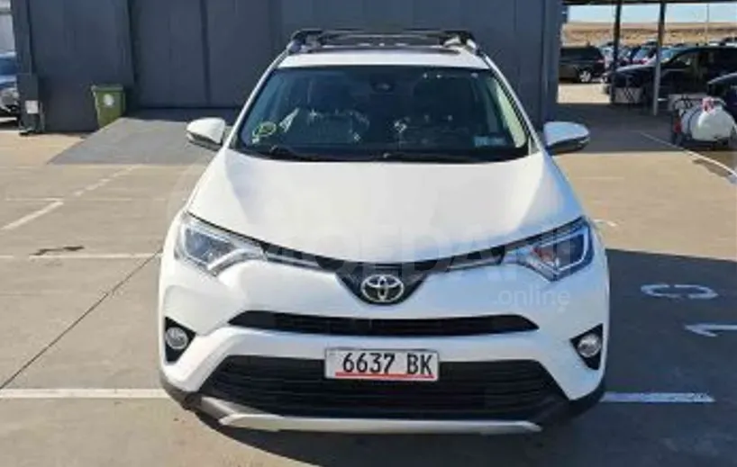Toyota RAV4 2.5L 2017 Тбилиси - изображение 1
