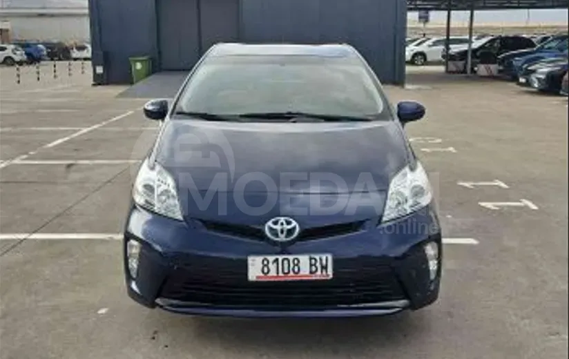 Toyota Prius 1.8L 2015 Тбилиси - изображение 1